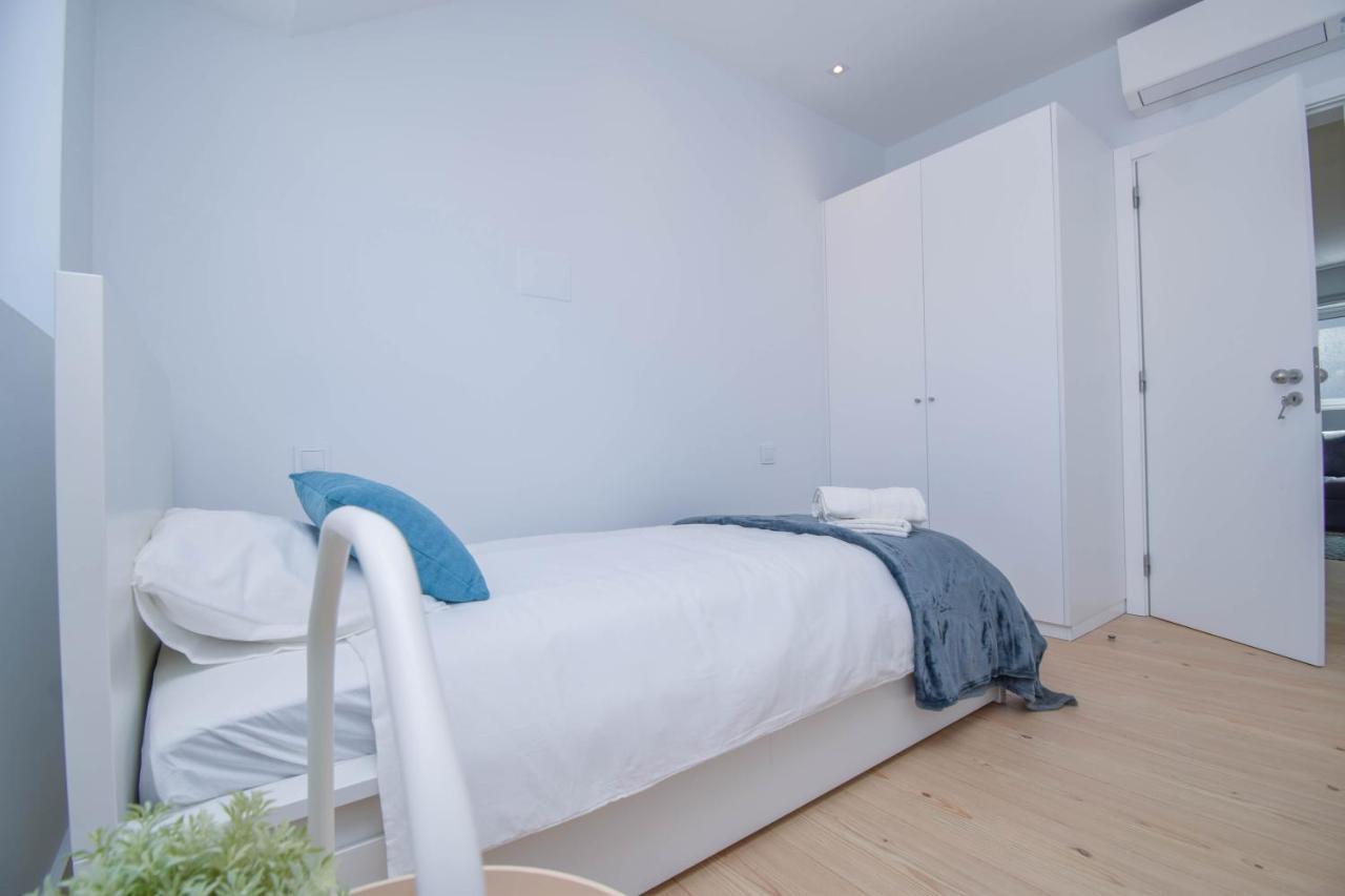 Central & Stylish 2 Bedroom Apartment W/ Balcony Cascais Kültér fotó