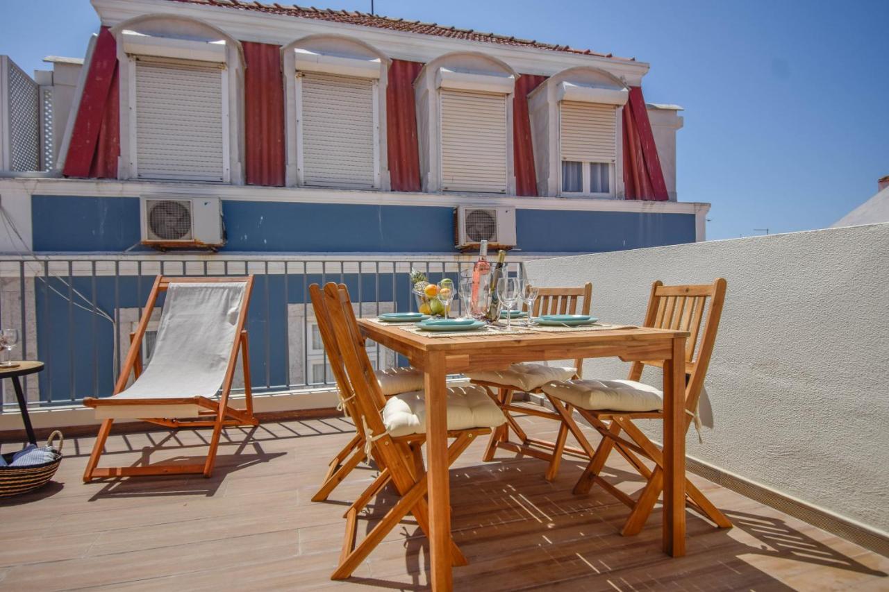 Central & Stylish 2 Bedroom Apartment W/ Balcony Cascais Kültér fotó