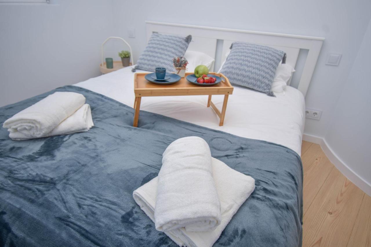 Central & Stylish 2 Bedroom Apartment W/ Balcony Cascais Kültér fotó