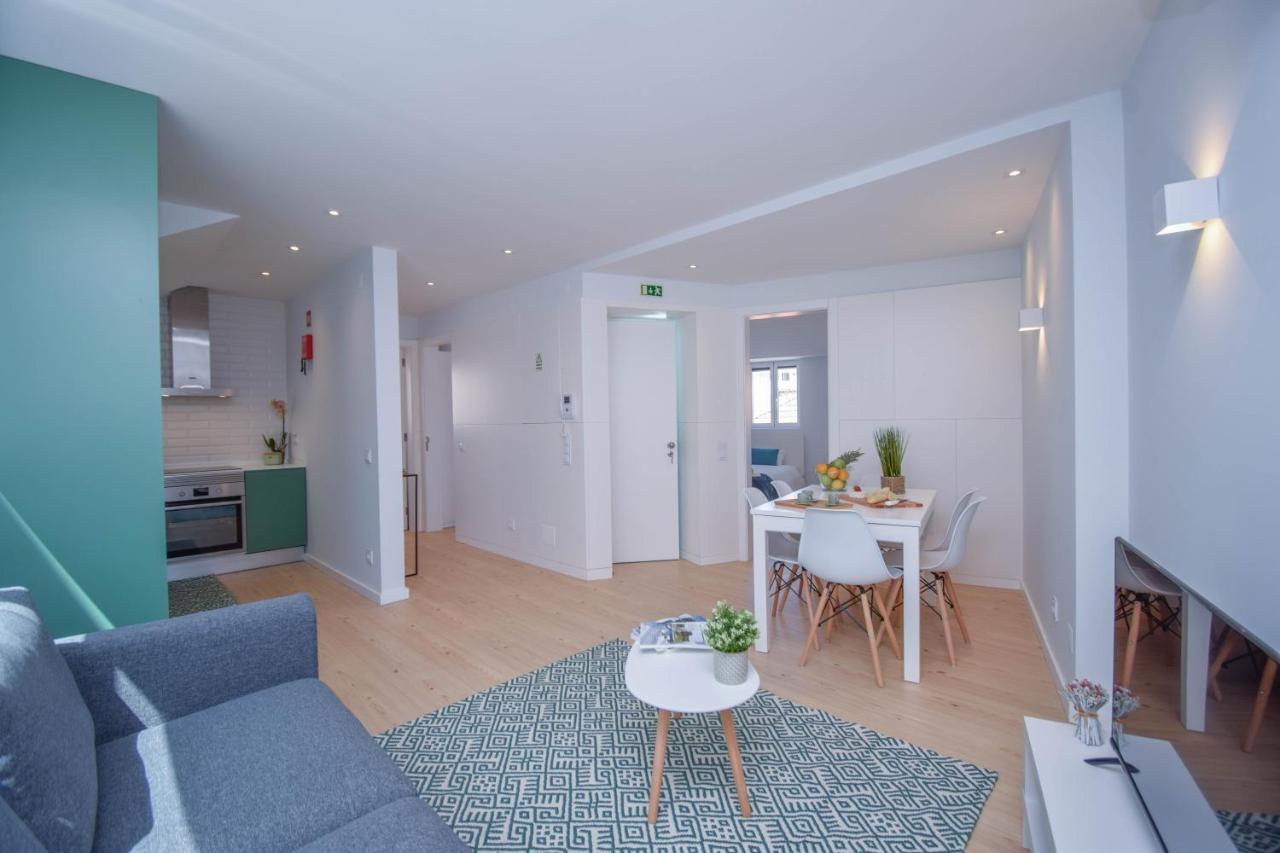 Central & Stylish 2 Bedroom Apartment W/ Balcony Cascais Kültér fotó