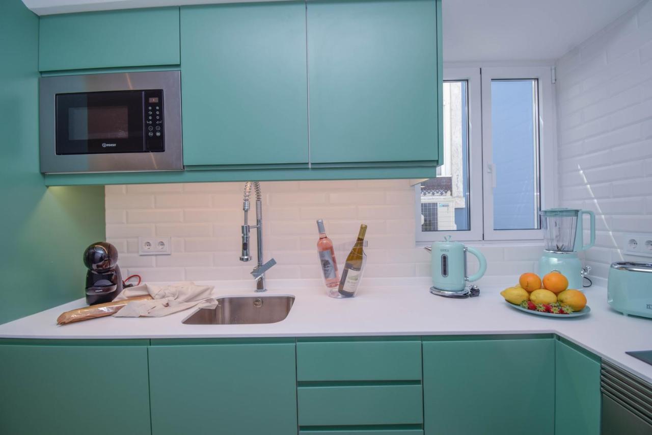 Central & Stylish 2 Bedroom Apartment W/ Balcony Cascais Kültér fotó