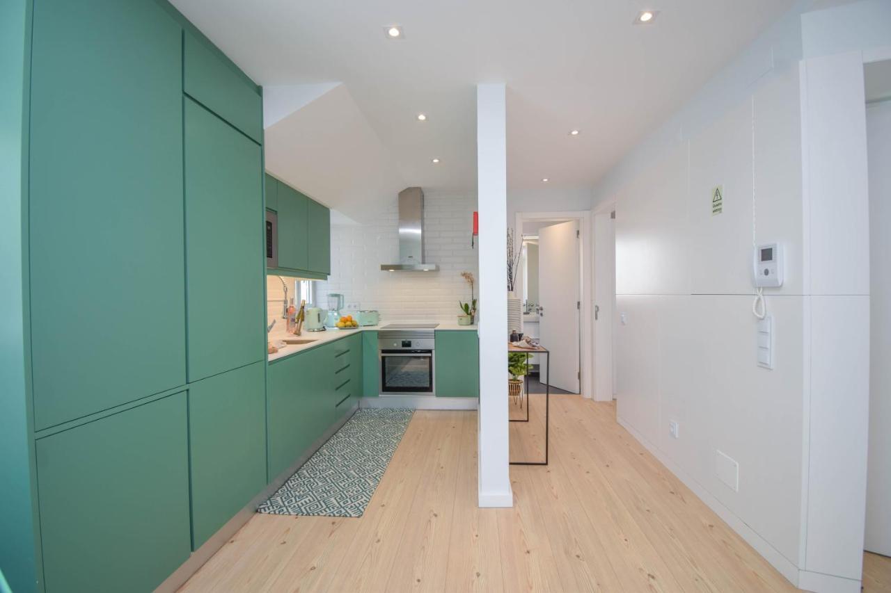 Central & Stylish 2 Bedroom Apartment W/ Balcony Cascais Kültér fotó